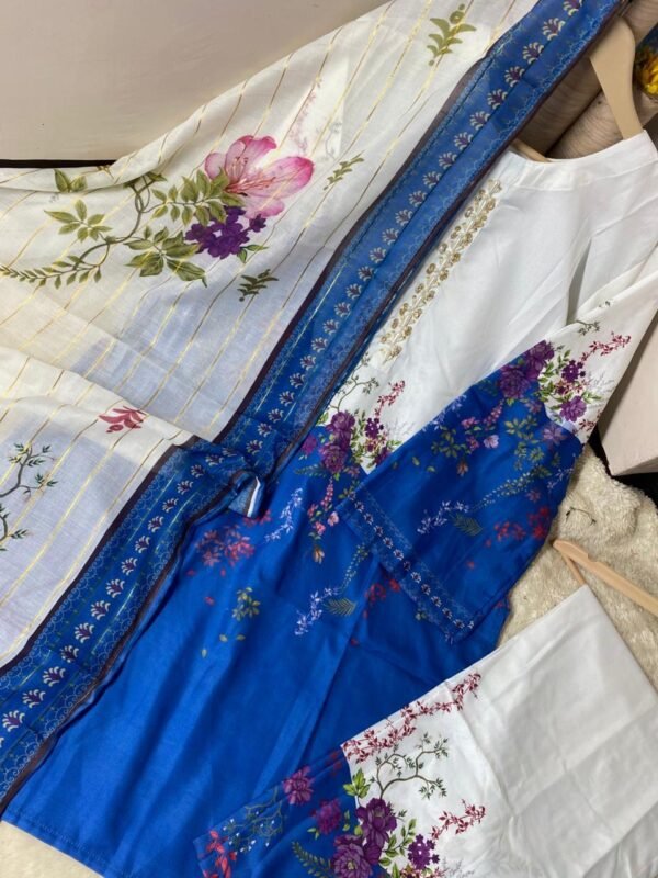 3 Pcs Women's Stitched Printed Suit
