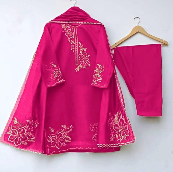 3 Pcs Women's Stitched Embroidered Suit