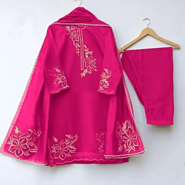 3 Pcs Women's Stitched Embroidered Suit